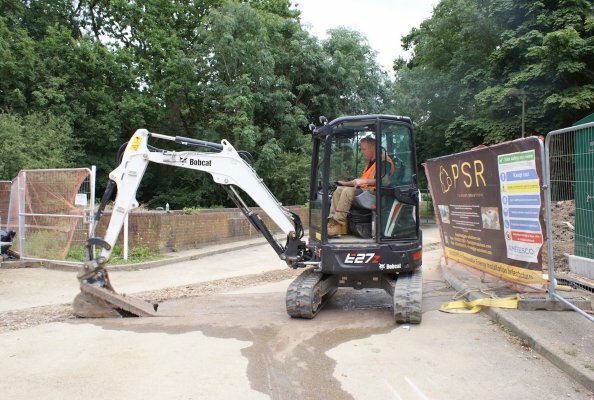 Bobcat E27z