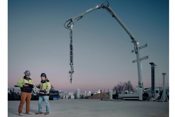 PALFINGER contributes precision‑engineered lifting and handling solutions, modular system platforms and large‑size robots expertise to ICON’s 3D printing ecosystem.