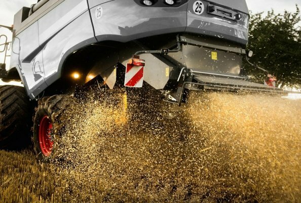 New in our portfolio: The radura® PrimeLine Straw Chopper Knife with Wear Protection Coating