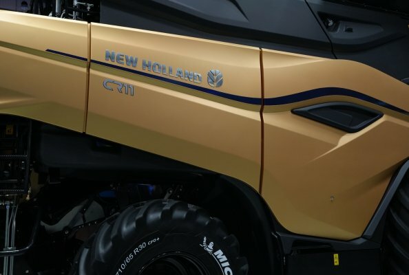 New Holland CR11 at Agribex