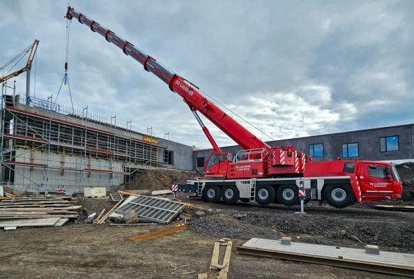 The new Grove GMK5250XL-1 for DS Lausnir.