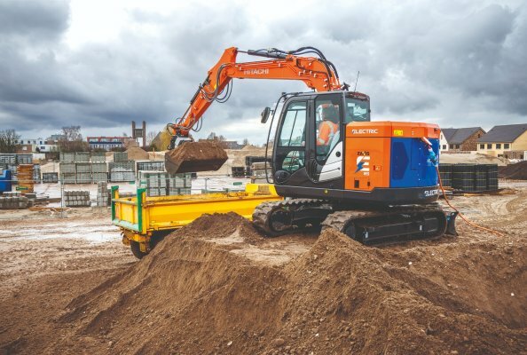 Hitachi ZX85-6EB