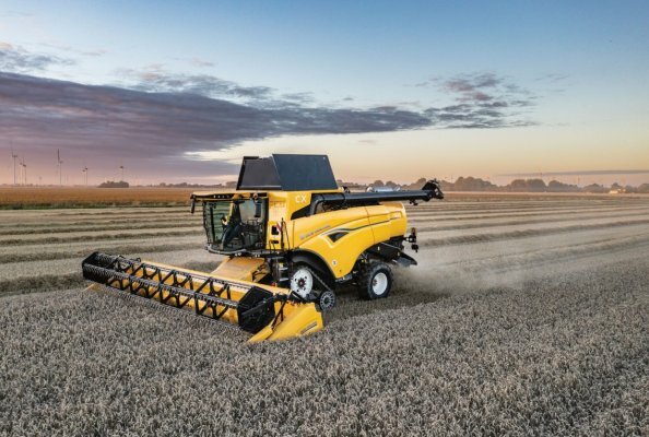 New Holland CX8.90