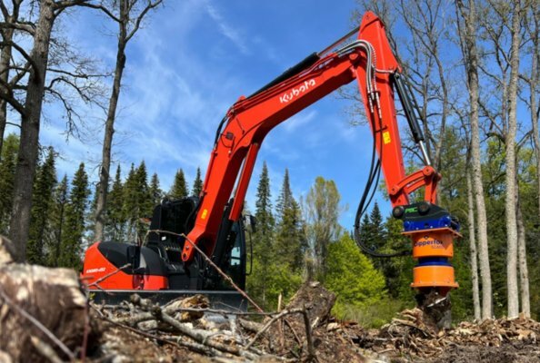 Dipperfox at ConExpo