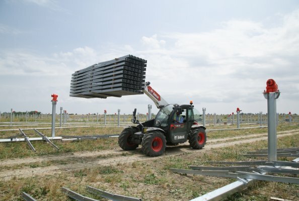 Bobcat machinery plays a key role in the construction of one of Italy´s largest agro-photovoltaic plants