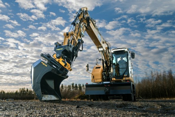 engcon proudly announce the compatibility of engcon’s next generation of control system, DC3, with Cat® wheeled excavator