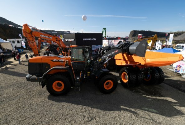 Develon at steinexpo