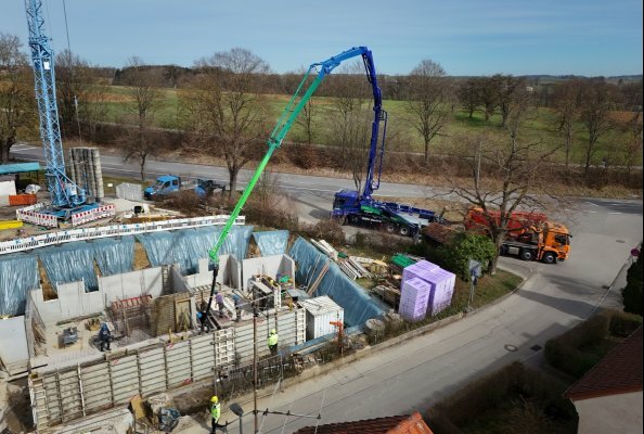 Volvo Trucks and Putzmeister have developed a fully electric alternative for pumping concrete.