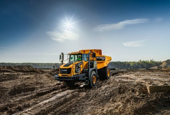 Hyundai launches two axle 45-tonne articulated truck