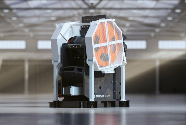 CJ613 Jaw crusher in new environment copy