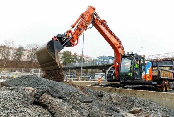 Hitachi Construction Machinery Establishes LANDCROS Development Center Europe GmbH in Germany