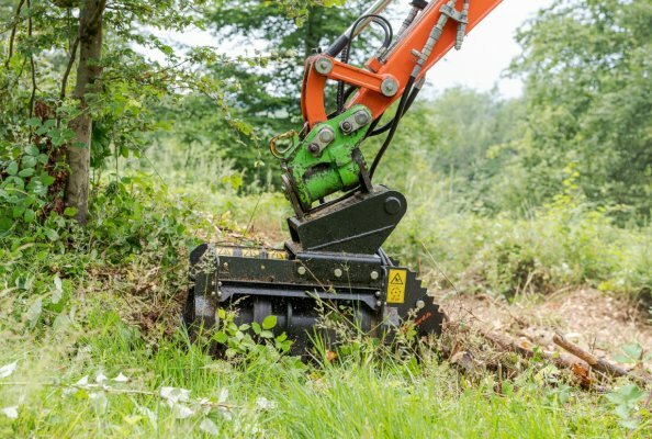 Prinoth Grizzly M300e