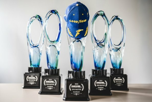 DAF award Goodyear cap