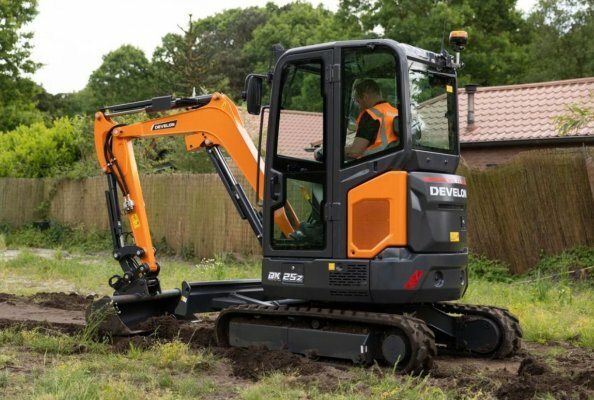 Develon DX25Z-7