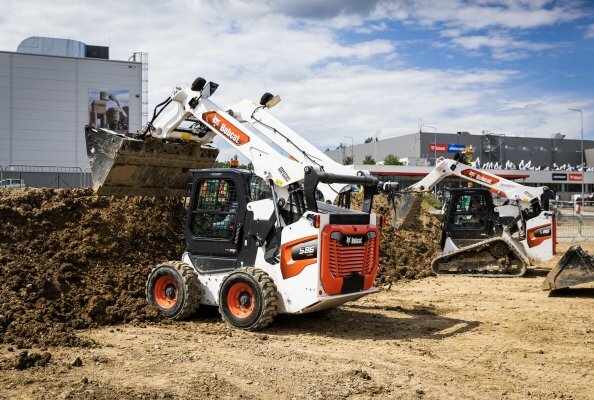 Bobcat S86 and T86 loaders