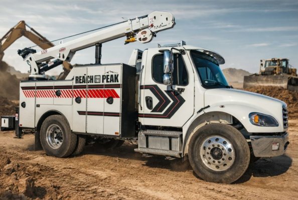 Summit Scales Next-Generation 1229 Crane Platform Into Heavy-Duty Territory