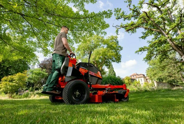 The Ariens FusionCoreTM system enables non-stop use.