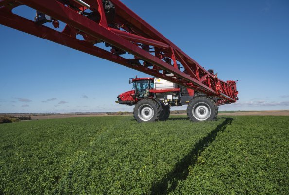 CASE-IH PATRIOT SPRAYER