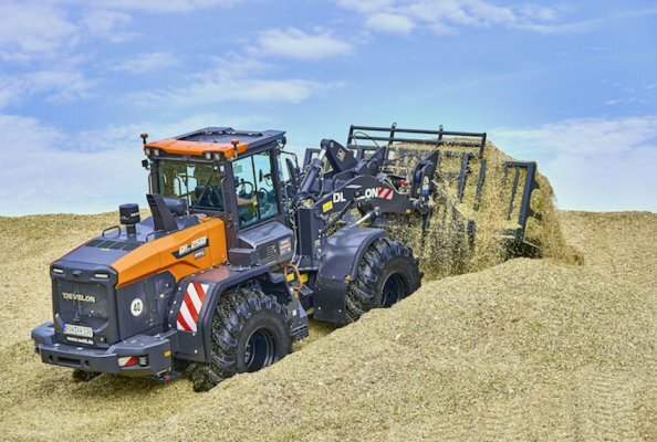 DEVELON DL250-7 Wheel Loader