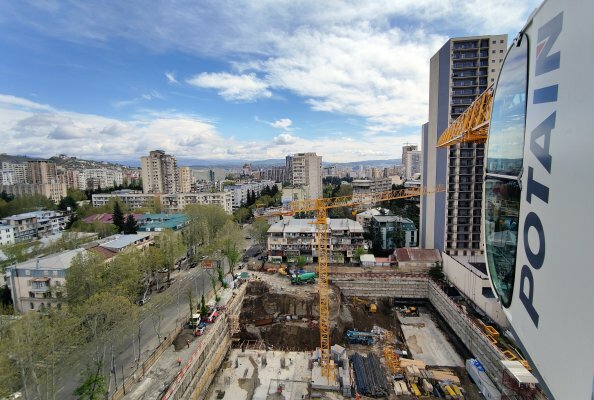 First Potain MCT 275 cranes in Georgia build prestigious Central Park Towers project