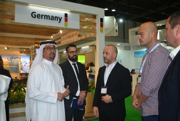 His Excellency Dawoud Al Hajri, Director General of Dubai Municipality discussing with exhibitors at AgraME 2024