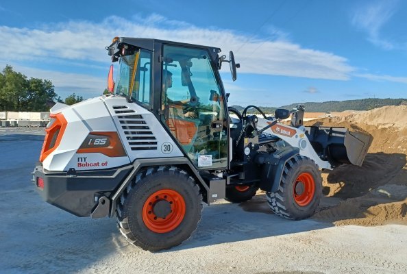 New Bobcat L85 Wheel Loader