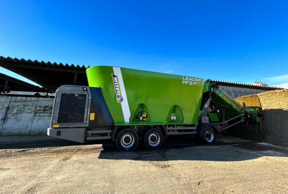 Leader PF3 now with 40 mc capacity: Faresin self-propelled mixer wagons are getting bigger and bigger