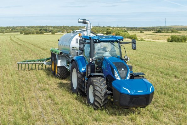 New Holland T6 Methane Power Tractor