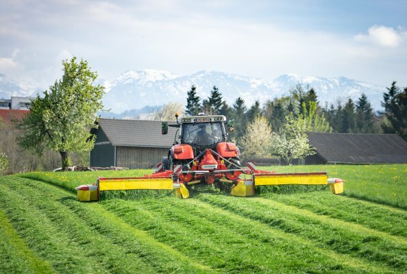PÖTTINGER, NOVACAT V 9200