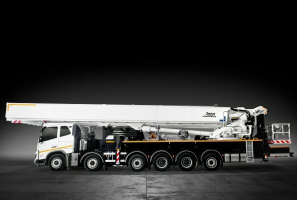 Bronto S104HLA mounted on a standard chassis