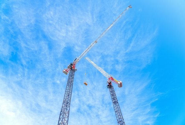 Strictly Cranes sold two new Raimondi hydraulic luffing jib cranes to Australian leading developer ALAND