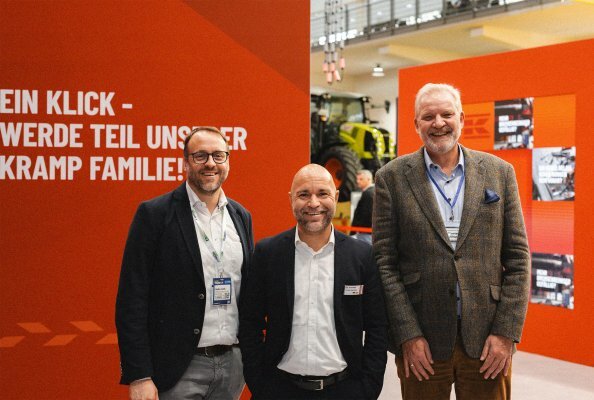 From left to right: Hauke Lamb, Managing Director of Traser, Patrick Hermann, Managing Director of Kramp Germany, and Karsten Bünger, Lead Solutions Consultant at Traser. Together they are working on new interface solutions aimed at further increasing efficiency in the trade.