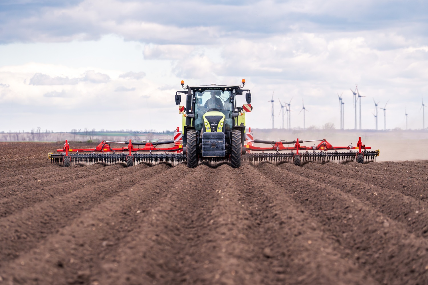 Strong frame for optimum ground tracking