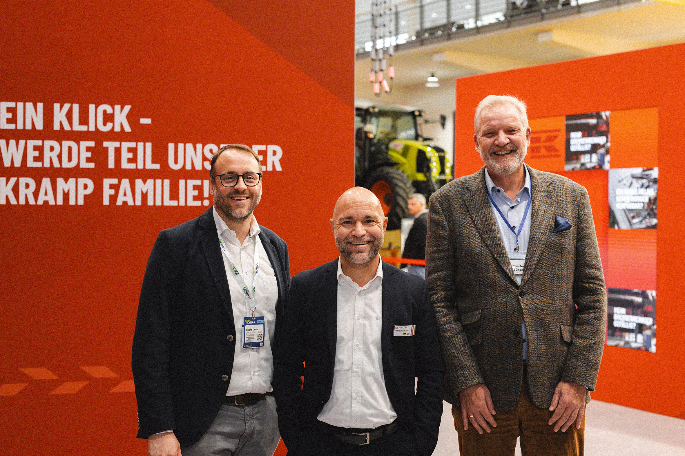 From left to right: Hauke Lamb, Managing Director of Traser, Patrick Hermann, Managing Director of Kramp Germany, and Karsten Bünger, Lead Solutions Consultant at Traser. Together they are working on new interface solutions aimed at further increasing efficiency in the trade.