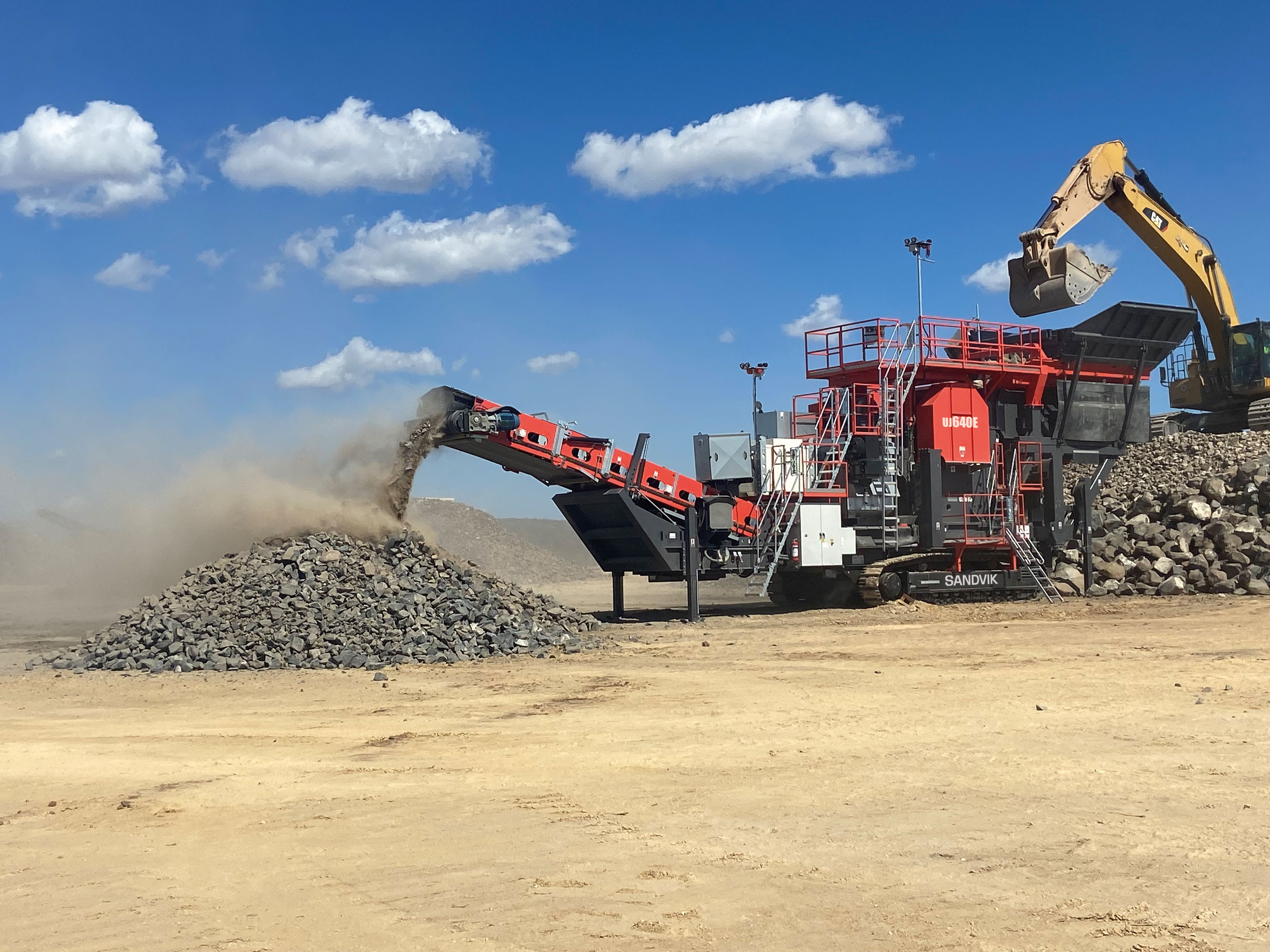 The UJ640E of Colorado Materials in action