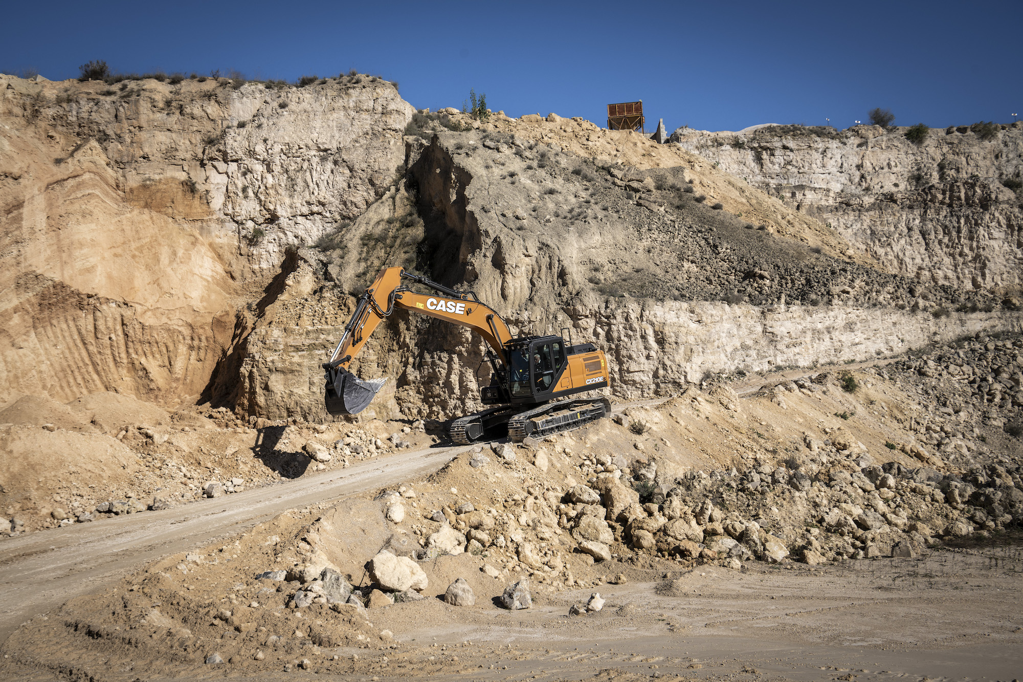 CX210E- S crawler excavator