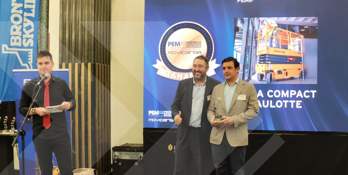 From left to right: David Cagigas, ANAPAT President and Iván Morodo, General Manager of Haulotte Iberica,