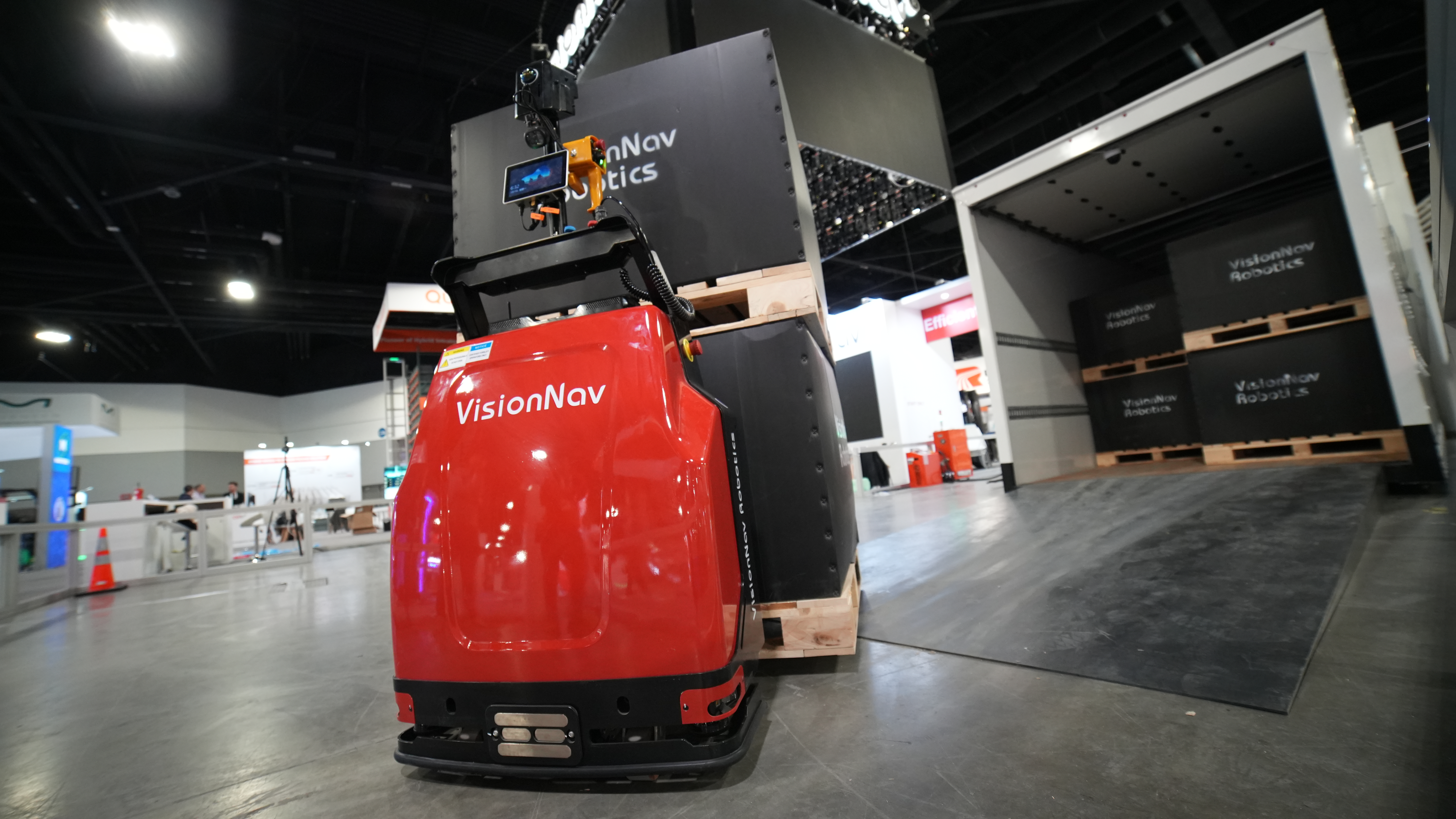 VisionNav truck loading and unloading solution