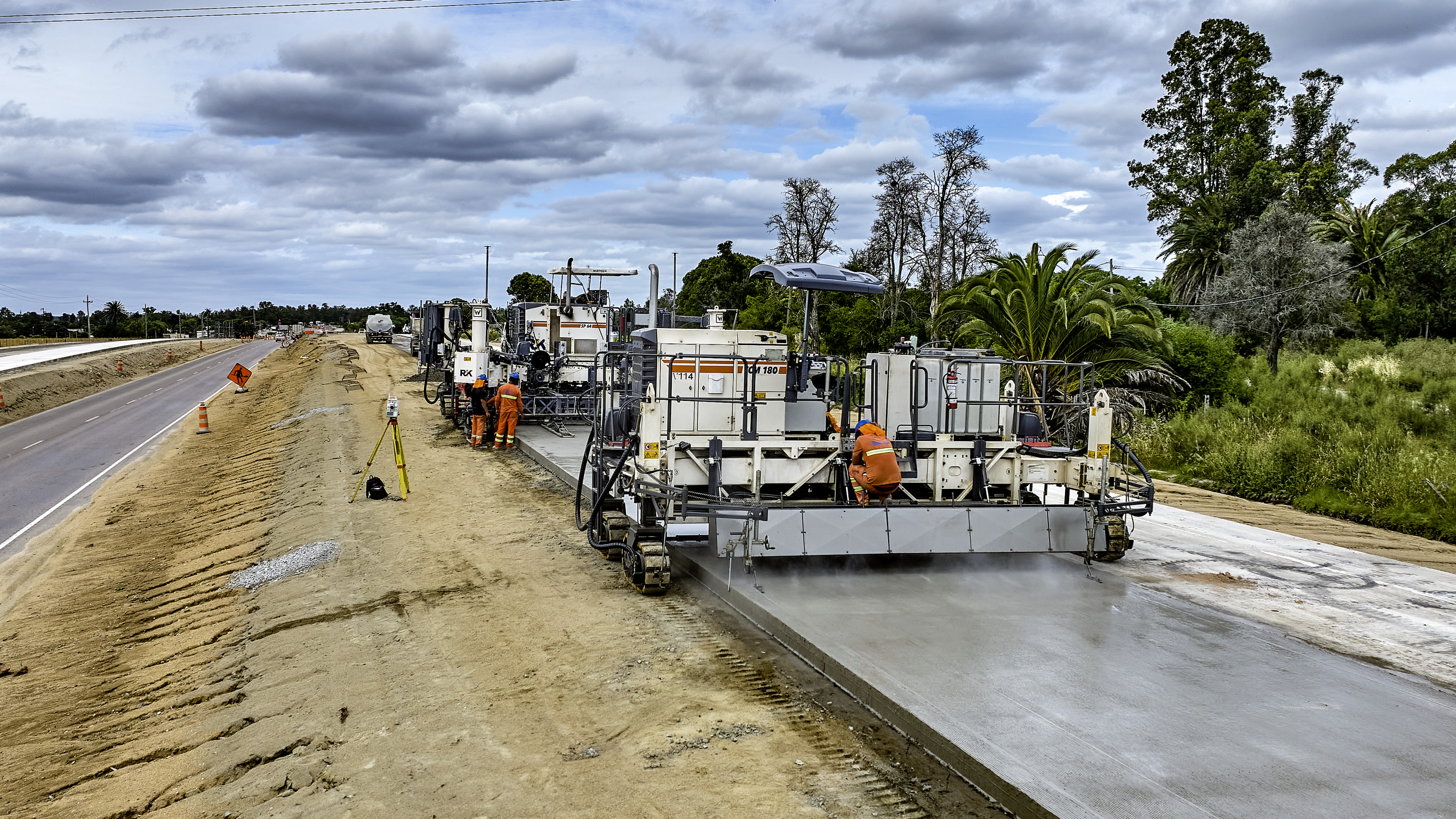 Widening of the Ruta 5 highway from Montevideo to the Brazilian Border 