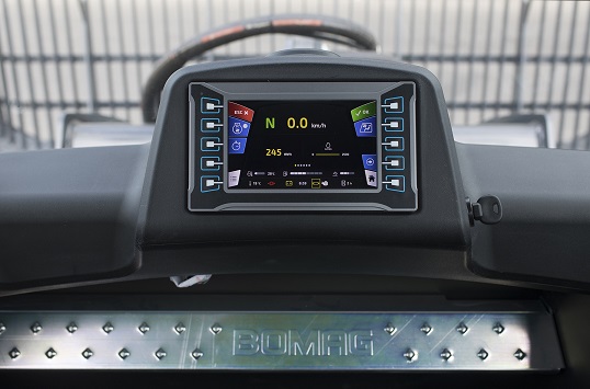 Developed with and for compaction experts: the intuitive user interface displays  all the essential information on the startup view - clearly and focussed.