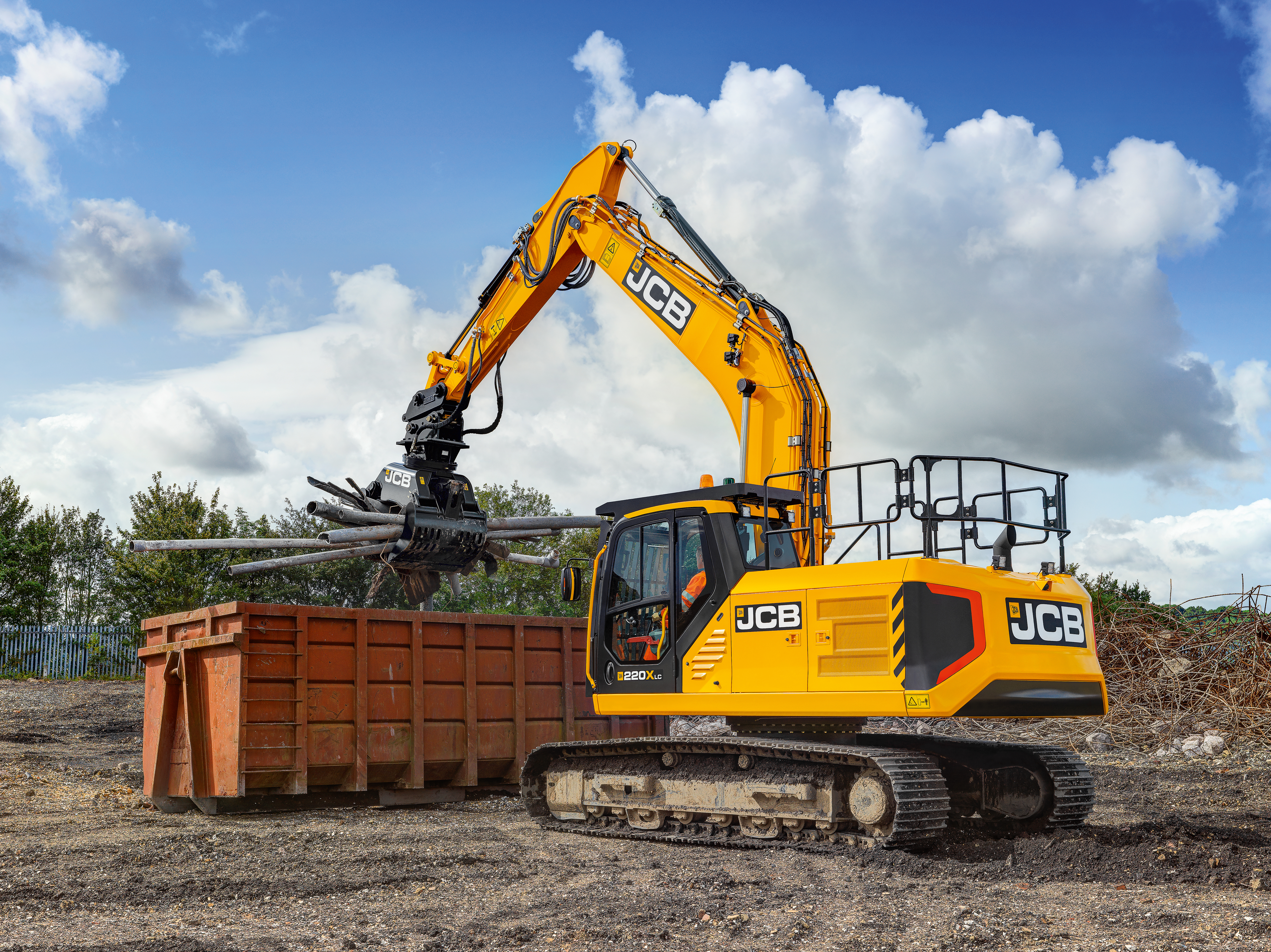 JCB XSERIES 220