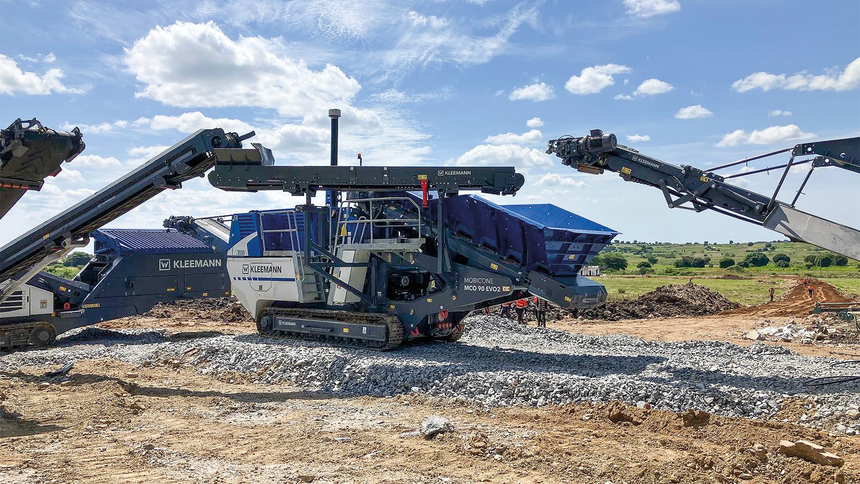 ...and loads onto the cone crusher in the 2nd crushing stage.