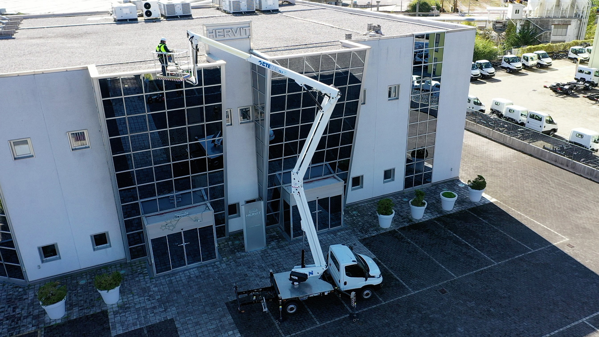 ZED 23 JHV with S3 EVO <br> Image source: CTE Lift