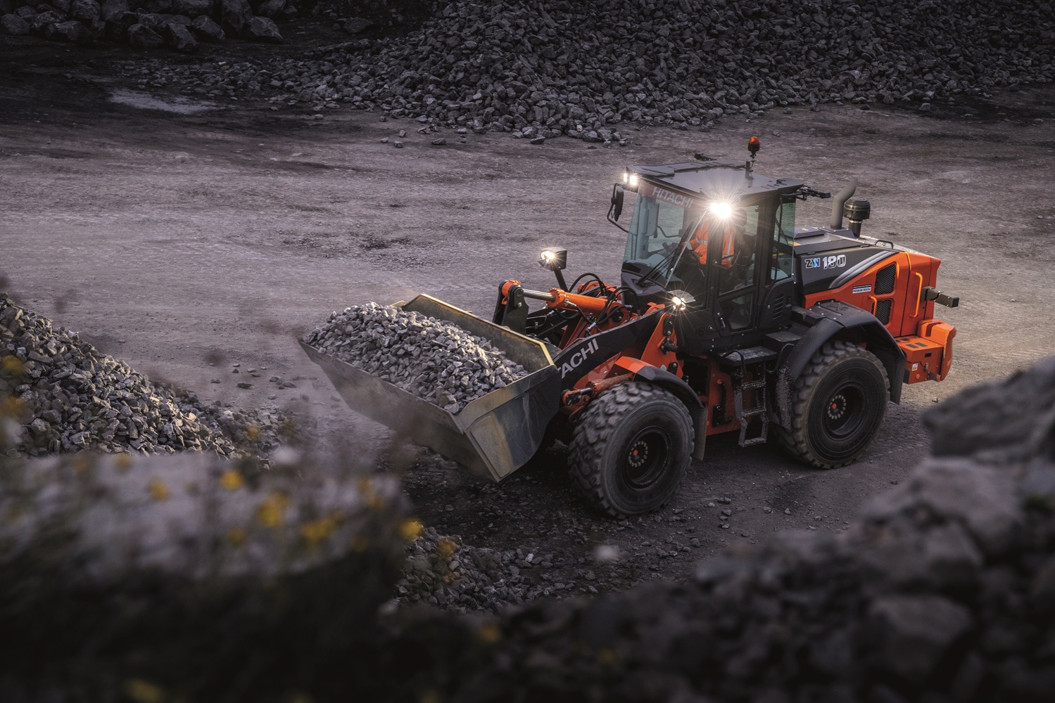 Hitachi ZW180-7
