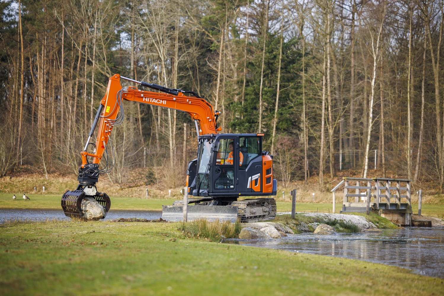 Hitachi Construction Machinery unveils two new Zaxis-7 compact excavators
